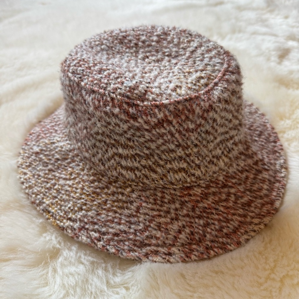 Designer Made in 🇮🇹 Italy - Missoni Wool Knit Bucket Hat - M